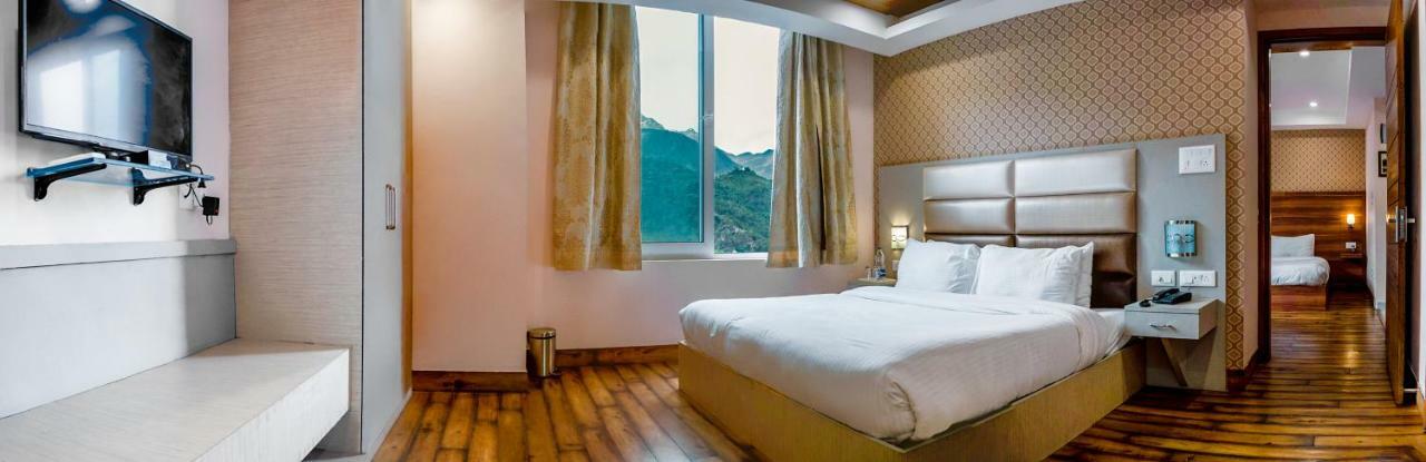 Hotel Inclover-A Peaceful Retreat Дармсала Екстер'єр фото