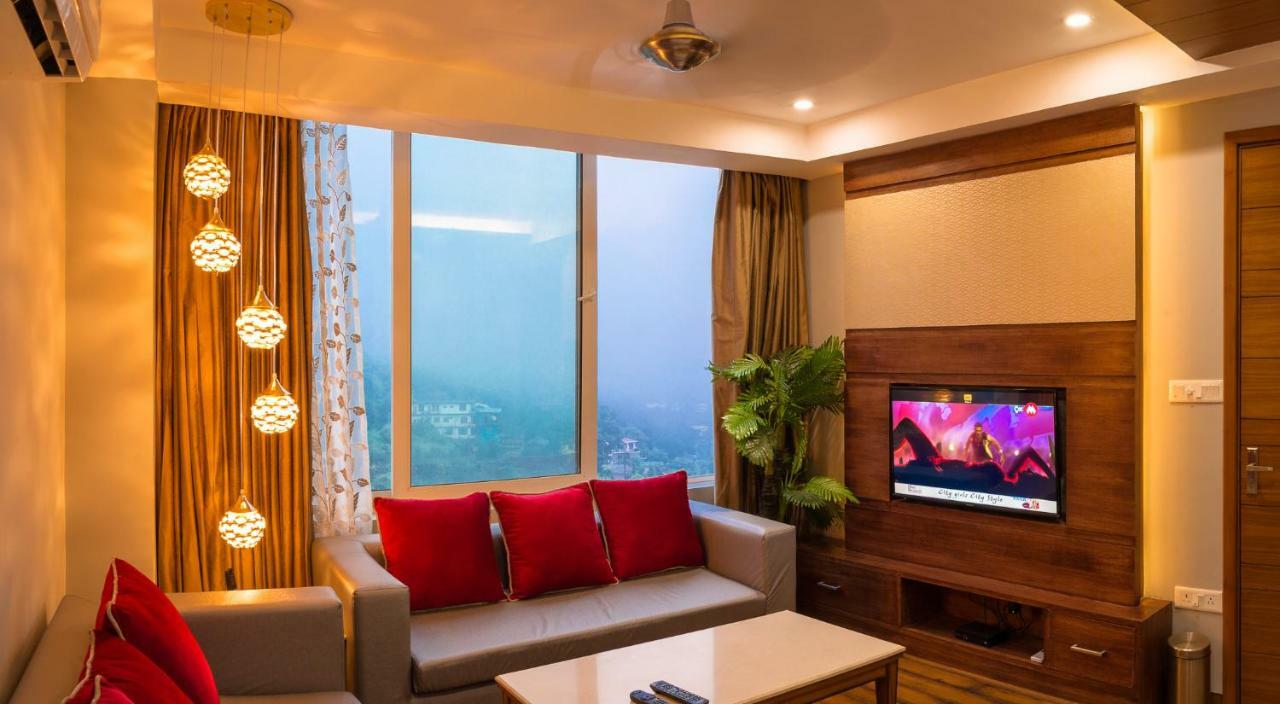 Hotel Inclover-A Peaceful Retreat Дармсала Екстер'єр фото